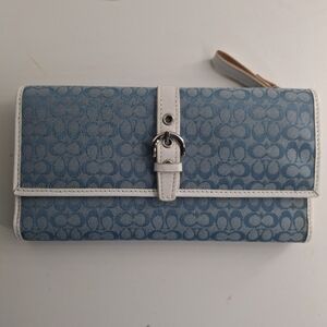 Coach Vintage Soho Wallet Great Condition